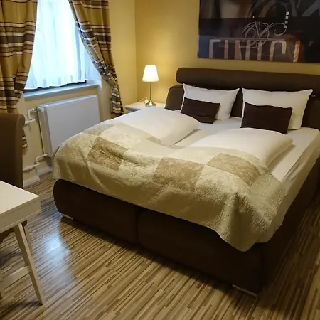 Szálloda Konstanz 3*