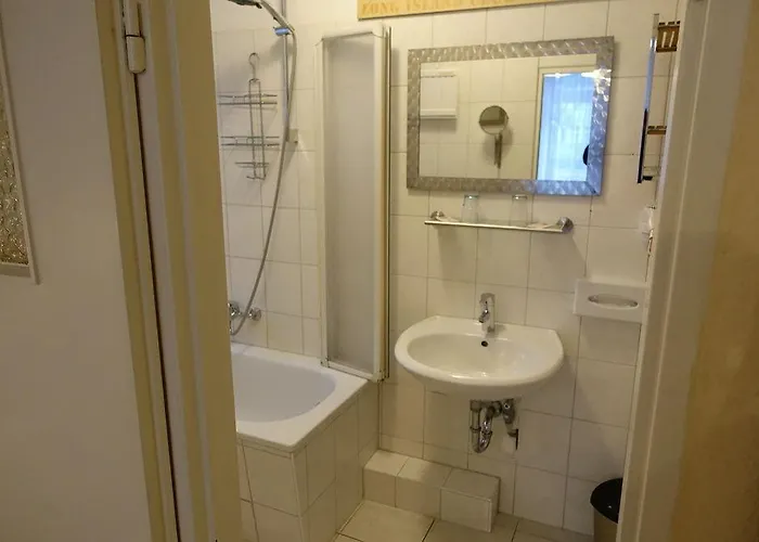 Konstanz Otel Berlin