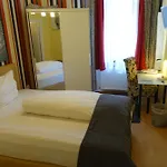 Konstanz 3*