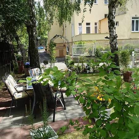 מלון Konstanz 3*